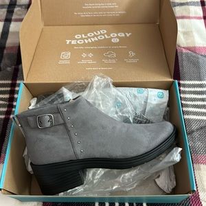 Bzees ankle boots.   New